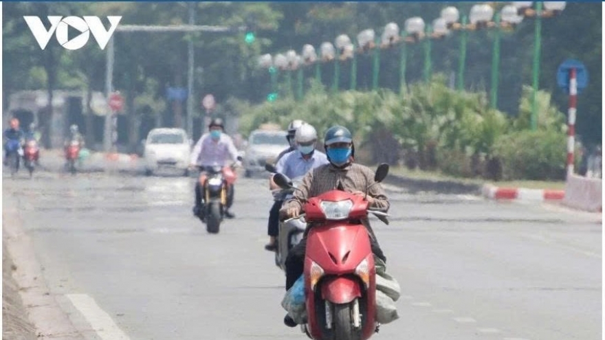 Thời tiết ngày 6/4: Nắng nóng gia tăng trên diện rộng, nhiều nơi vượt 38 độ C