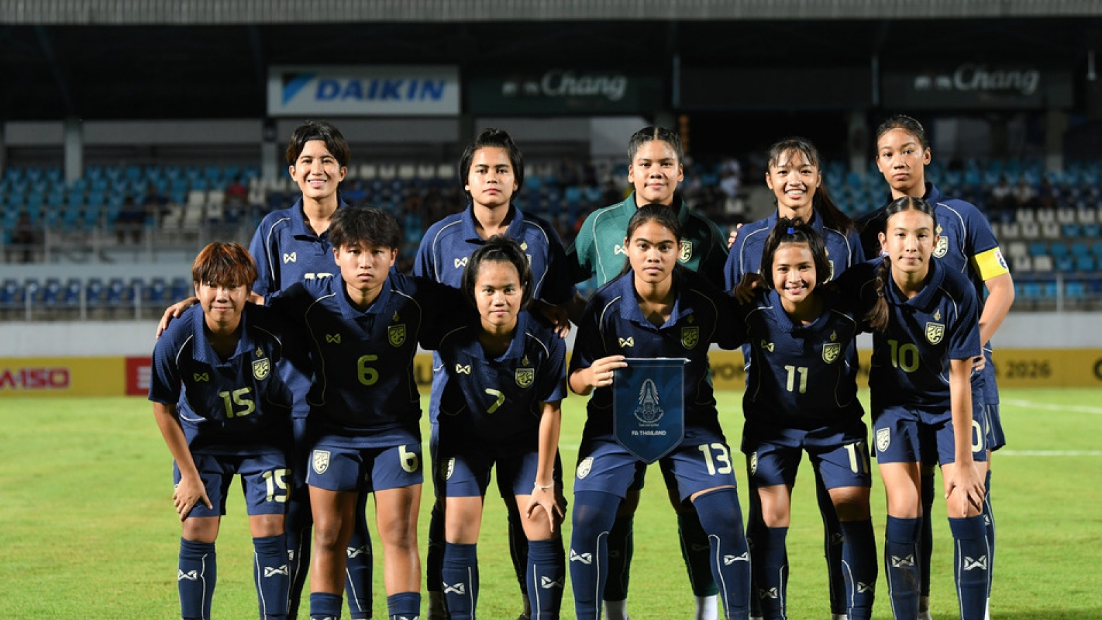 Đội bóng Thái Lan gọi cầu thủ gốc châu Âu tranh vé World Cup với đại diện Việt Nam