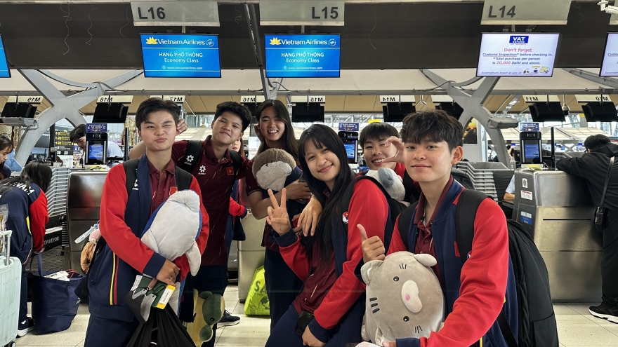 U20 nữ Việt Nam về nước sau kỳ tích vào tứ kết châu Á