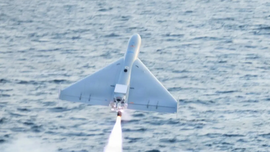 Iran tấn công dữ dội vào Israel và các nước vùng Vịnh