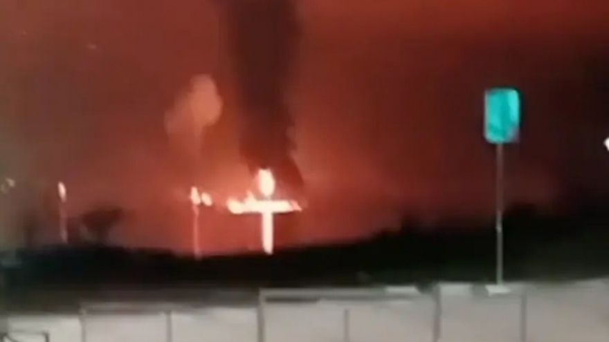 UAV Ukraine tập kích kho dầu chiến lược của Nga tại Novorossiysk