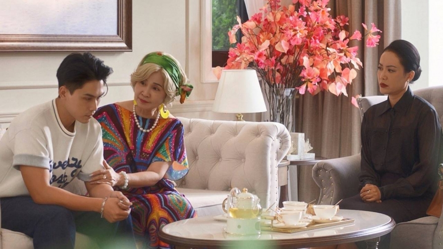 Vì sao đề tài cũ "mẹ cấm con yêu" vẫn giúp phim Việt có rating cao, thu trăm tỷ?