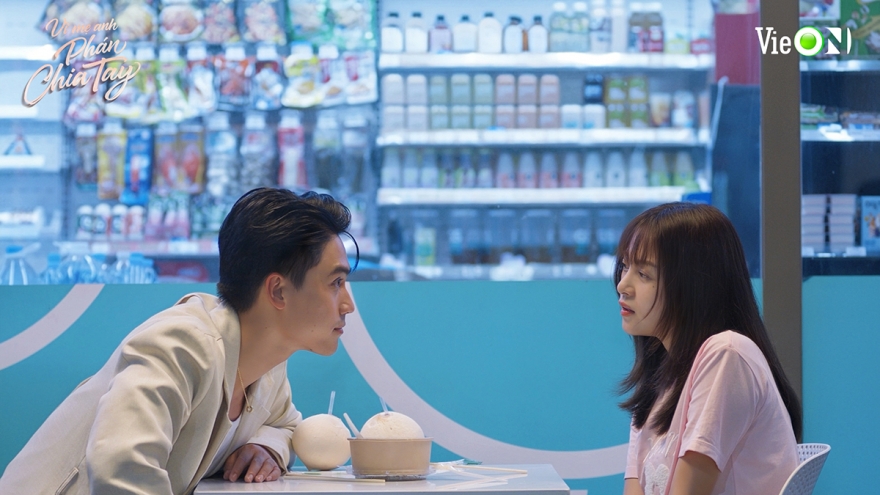 “Chị đẹp trap girl” Lê Phương mê mẩn đàn em trong “Vì mẹ anh phán chia tay”