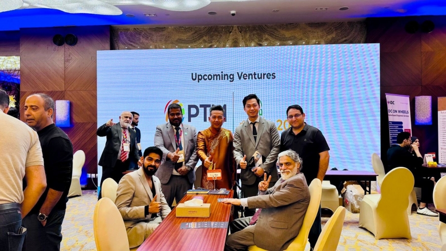 Vietnam pavilion draws interest at Pakistan’s largest travel fair