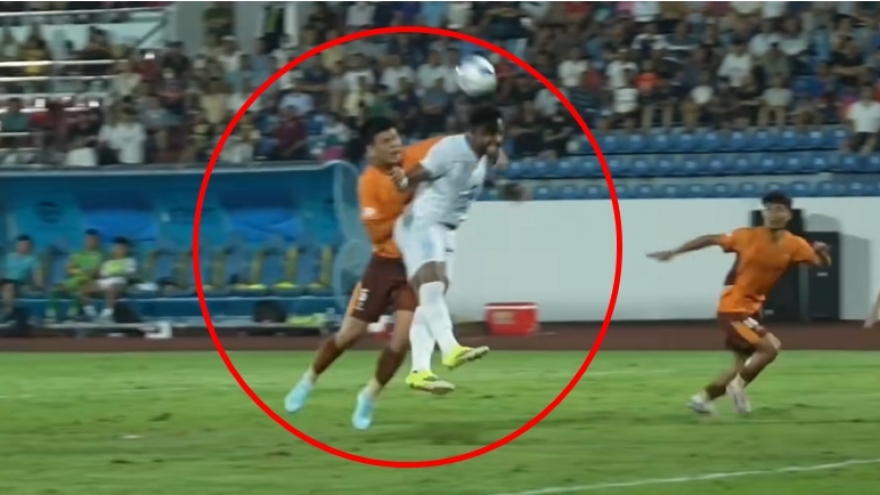 Tân GĐĐH Nam Định nói gì về pha bóng Xuân Son đòi phạt đền bất thành?