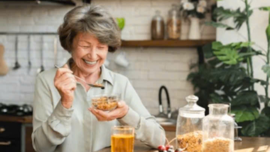 3 thực phẩm giàu protein người trên 55 tuổi không nên bỏ qua