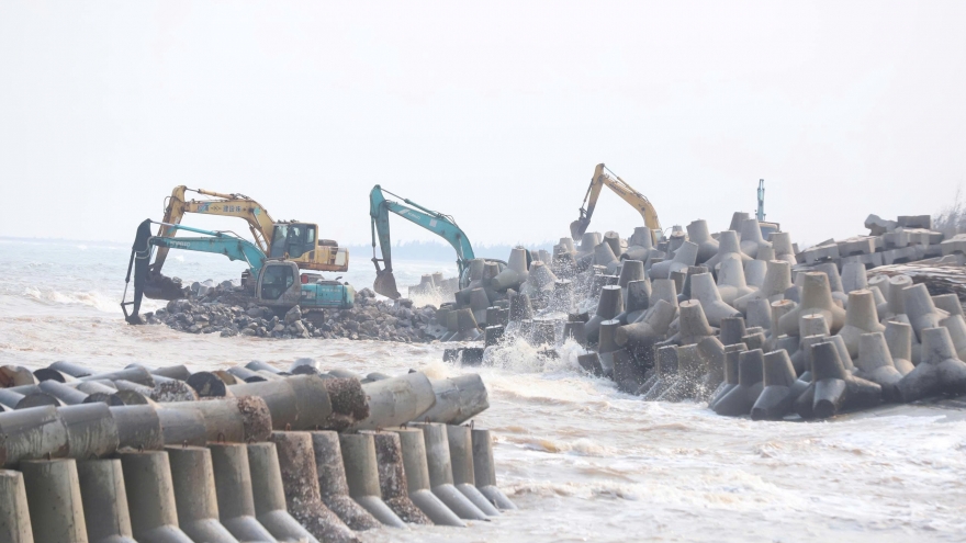 Ninh Bình kiên quyết không cấp phép khai thác cát biển ven bờ