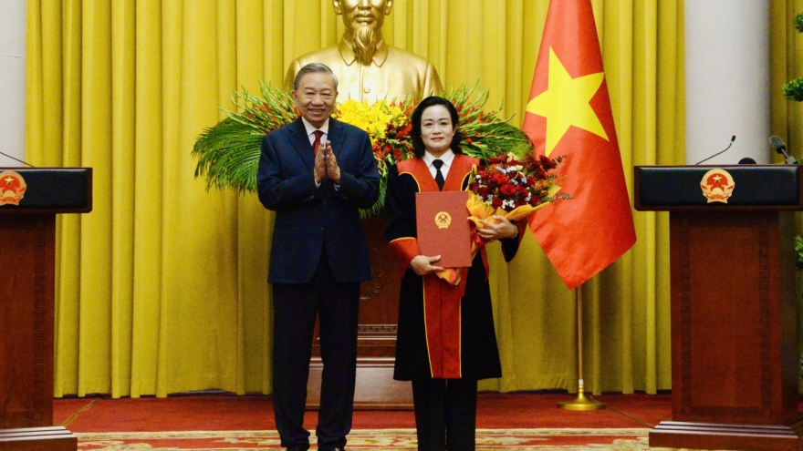 Tổng Bí thư, Chủ tịch nước Tô Lâm trao quyết định bổ nhiệm Thẩm phán TAND tối cao