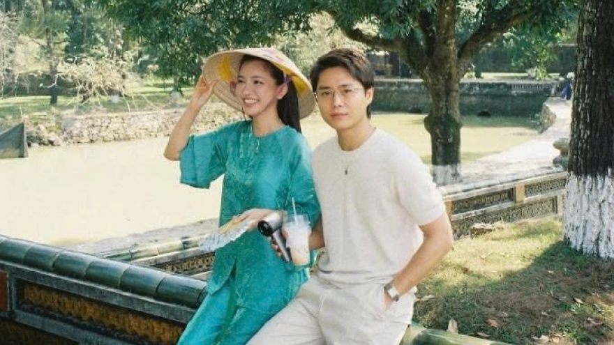 Sao Việt 13/4: Tăng Duy Tân đăng ảnh đi du lịch cùng Bích Phương