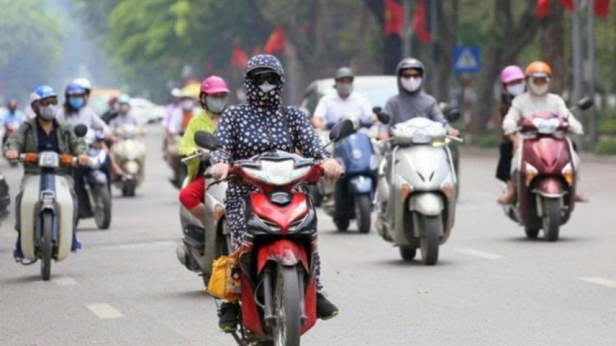 Nắng nóng gay gắt, có nơi 39 độ ở Tây Bắc và Trung Bộ