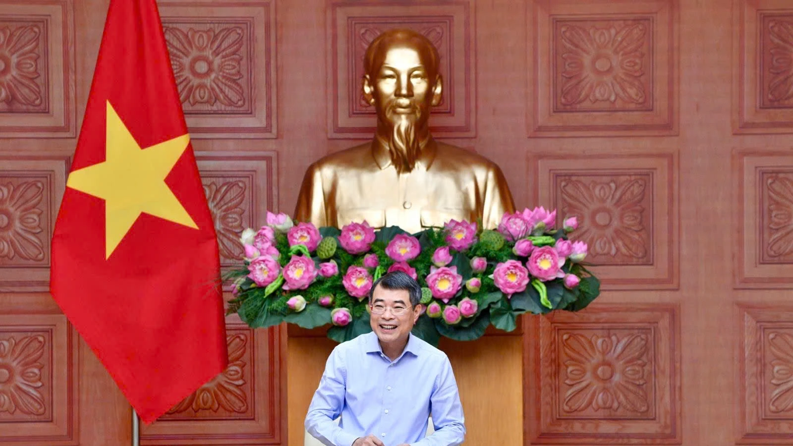 Thủ tướng: Bộ GD&ĐT hoàn thiện Nghị định về việc miễn phí sách giáo khoa phổ thông