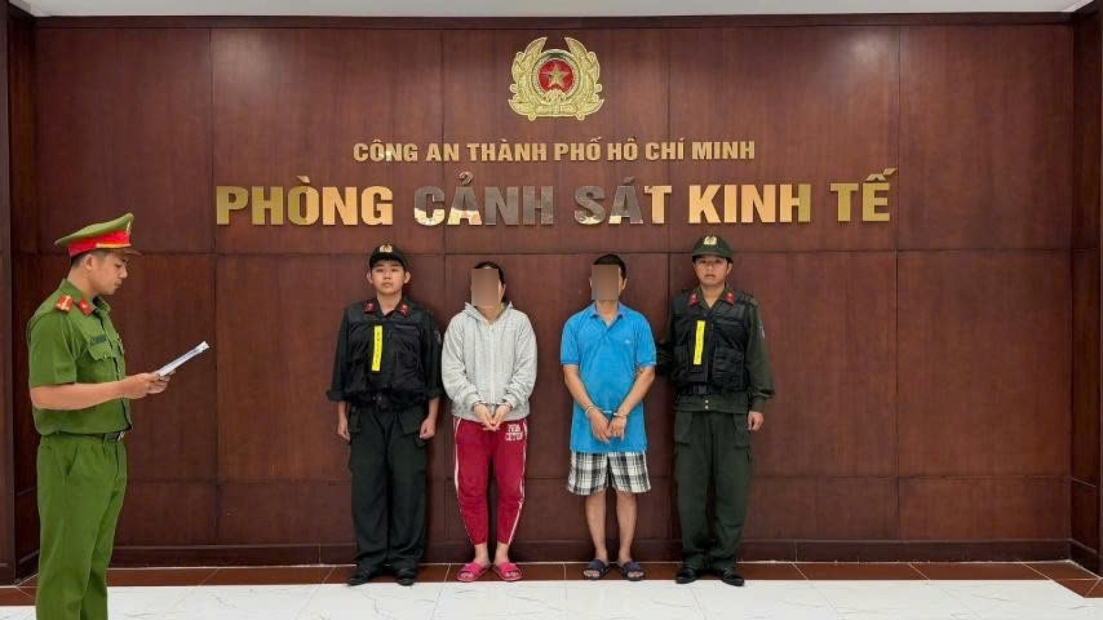 Thủ đoạn của cặp vợ chồng 12 năm sản xuất 2.800 tấn mì trộn chất cấm
