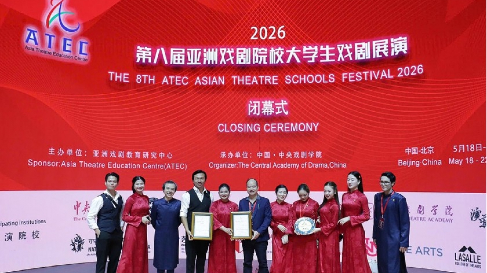Hanoi Academy of Theatre and Cinema wins top award at Asian theatre festival