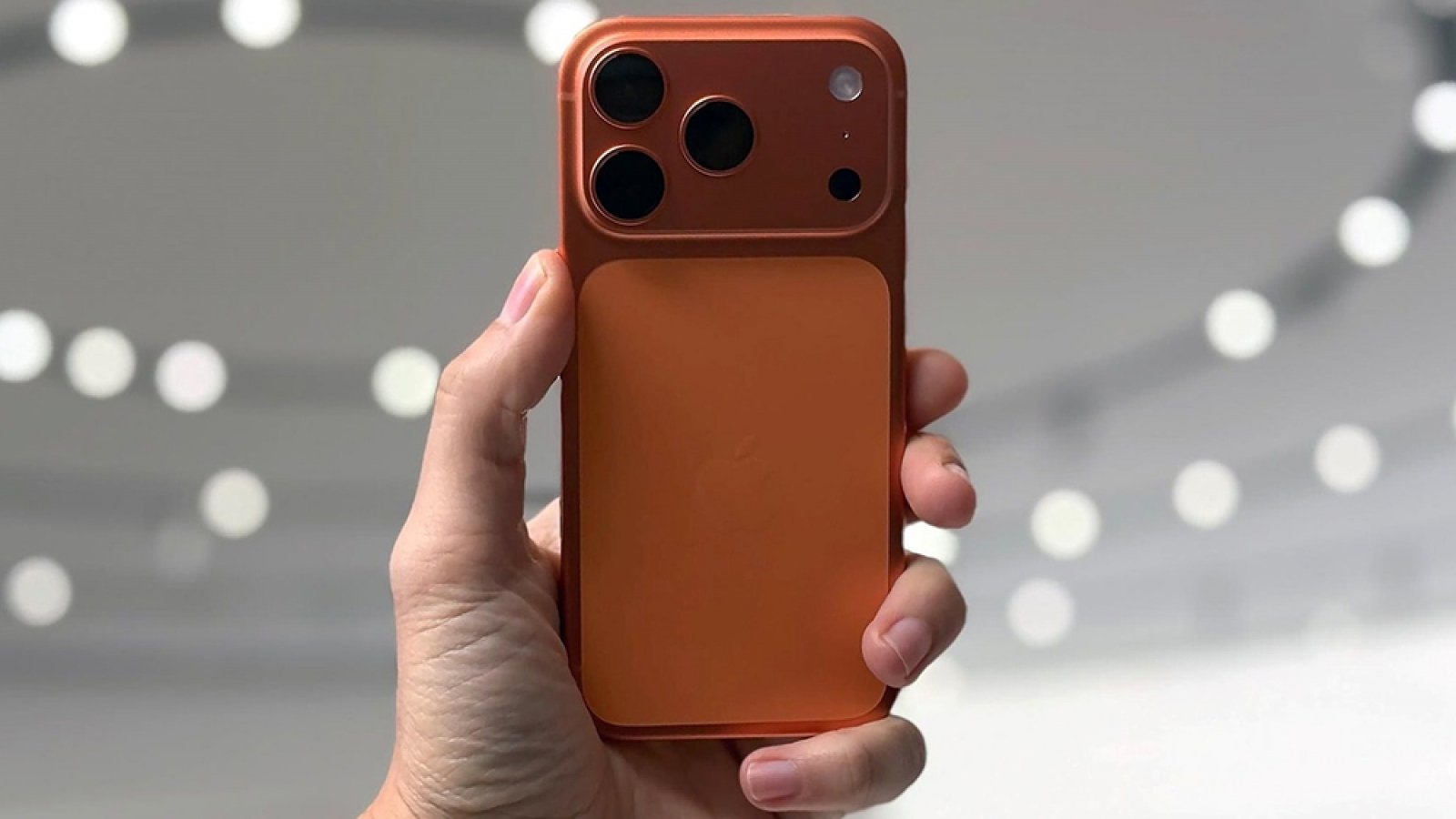 iPhone 17 hút khách tại Trung Quốc sau đợt giảm giá tới 368 USD