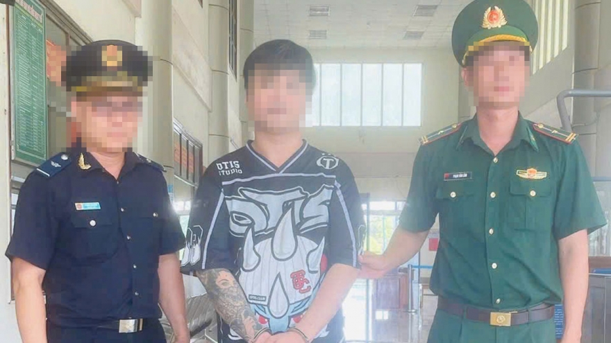 Bắt giữ đối tượng trốn truy nã khi đang nhập cảnh từ Campuchia
