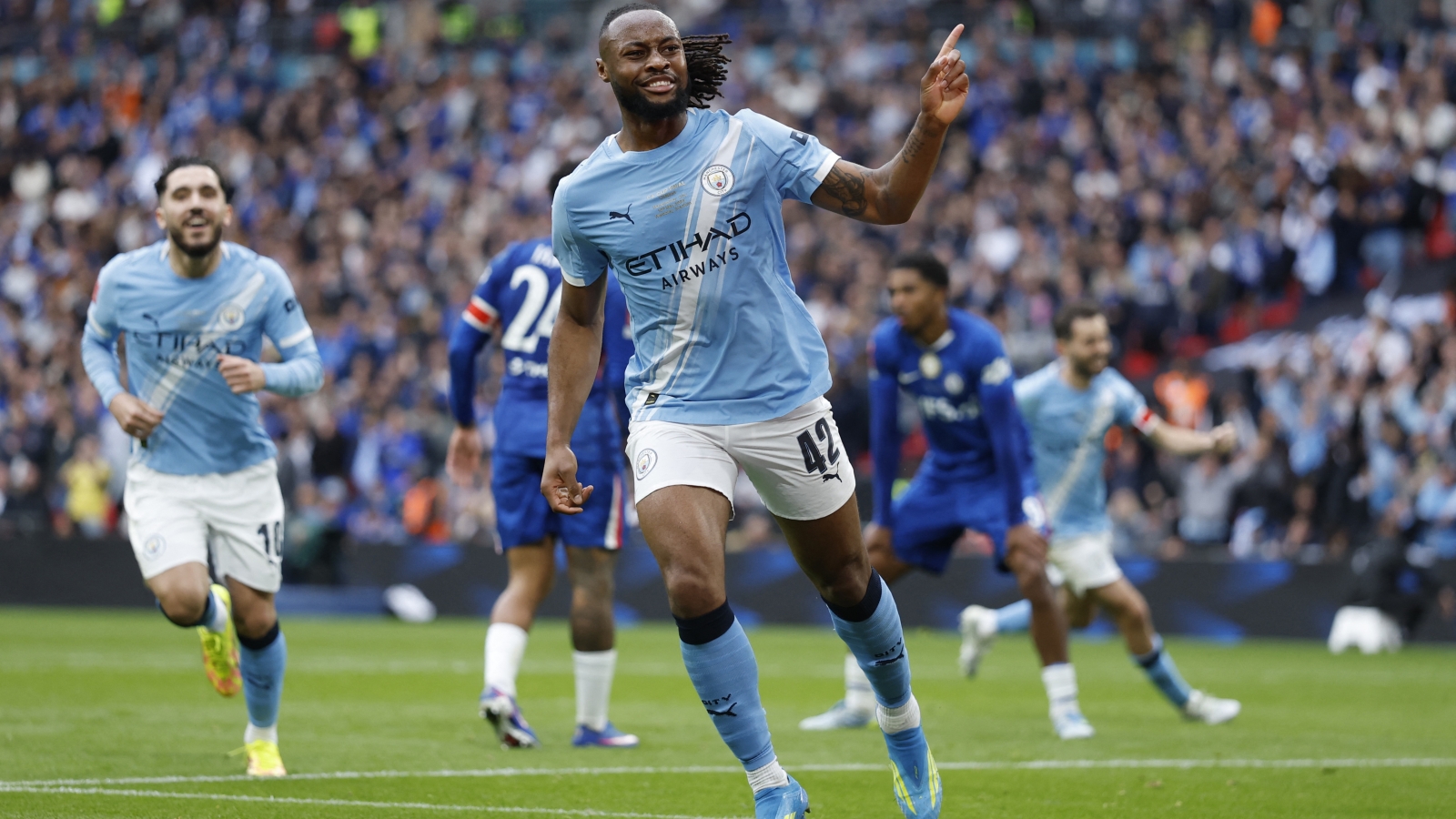 Semenyo ghi tuyệt phẩm trước Chelsea, Man City vô địch FA Cup 2025/2026