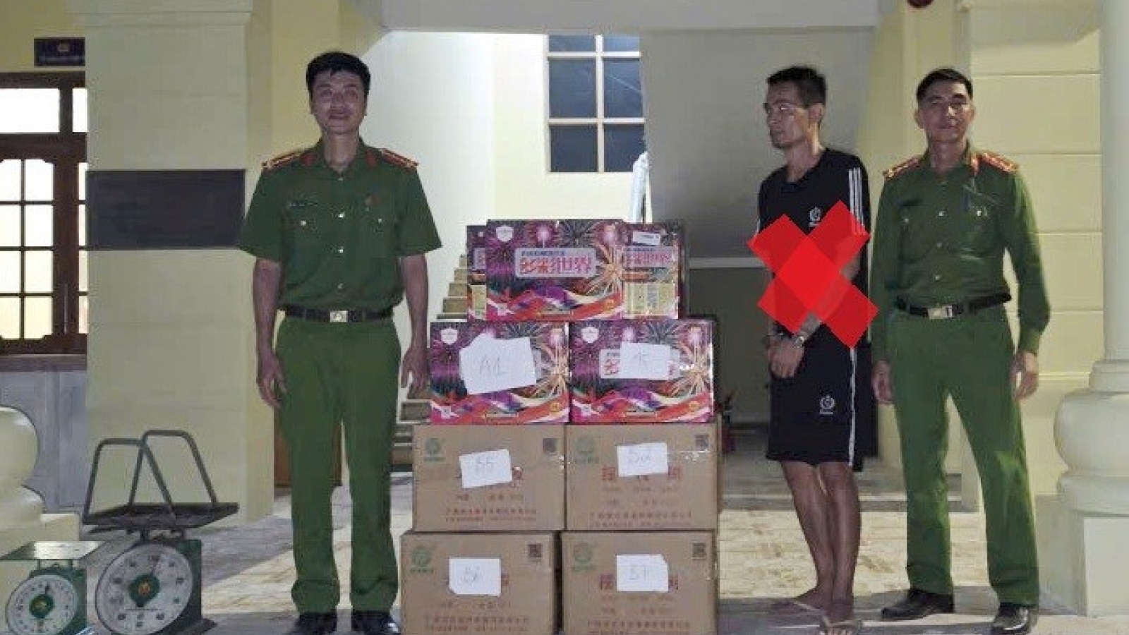 Khởi tố đối tượng buôn bán gần 260 kg pháo nổ ở Hải Phòng