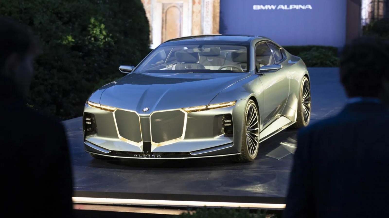 BMW Vision Alpina lộ diện với động cơ V8 và phong cách grand tourer siêu sang