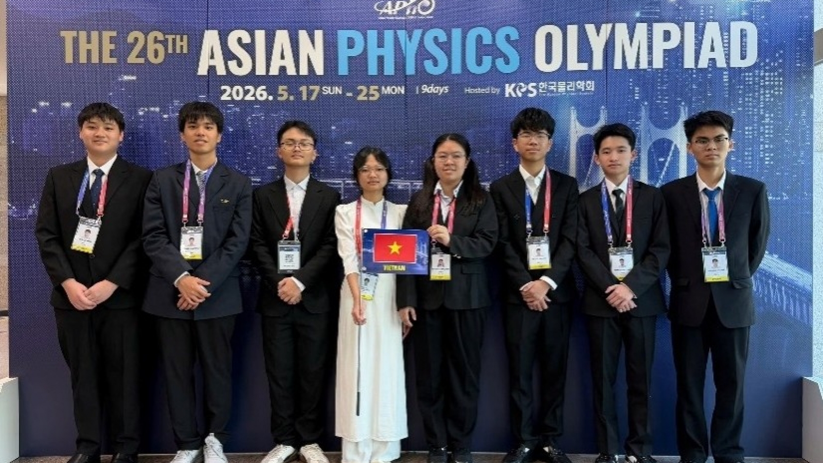 Eight medals for Vietnamese students at Asian Physics Olympiad 2026
