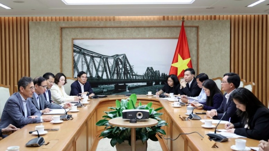 Deputy PM backs Swiss firm’s tourism investment plans in Gia Lai