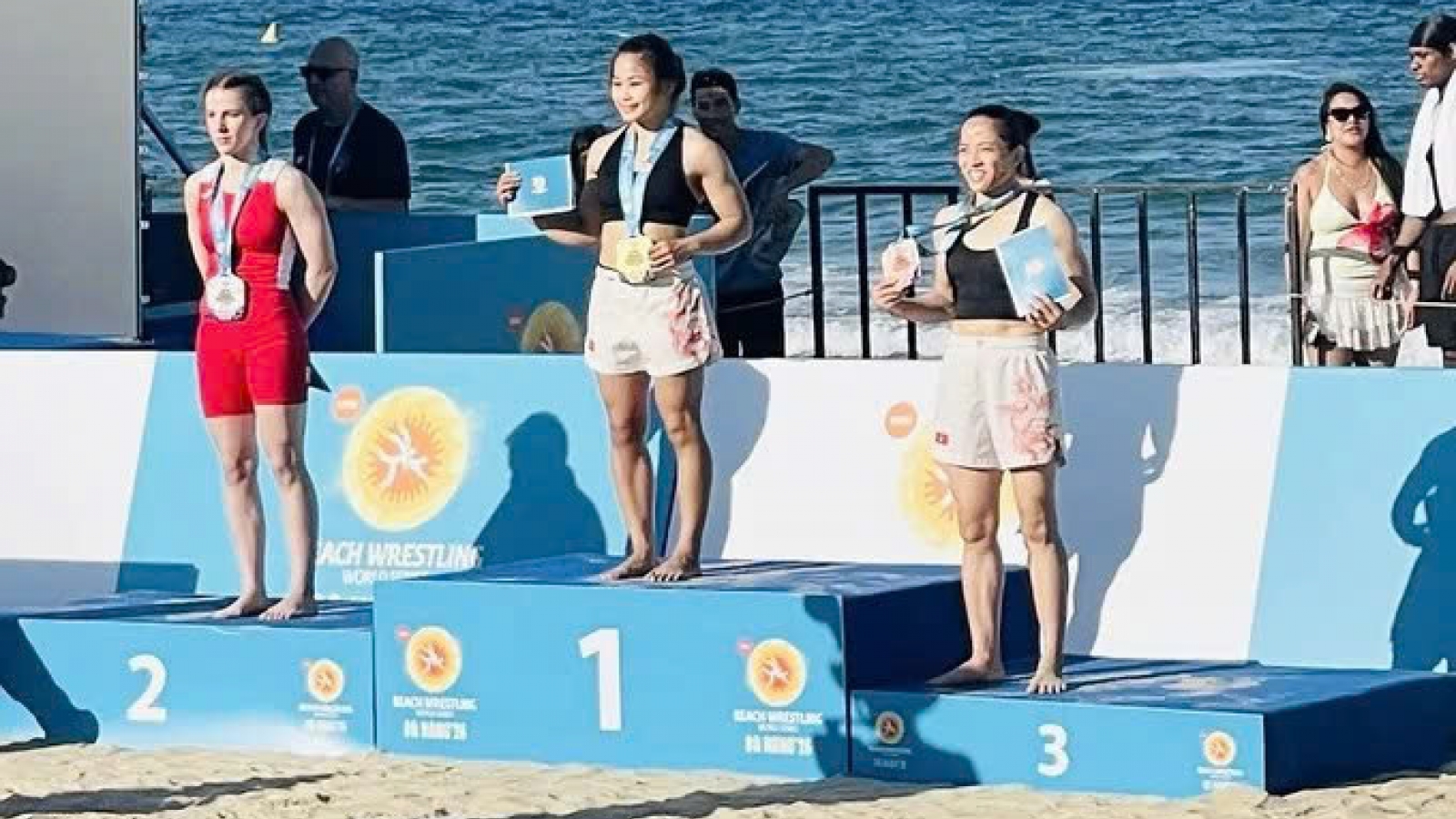 Two golds for Vietnam at 2026 Beach Wrestling World Series in Da Nang