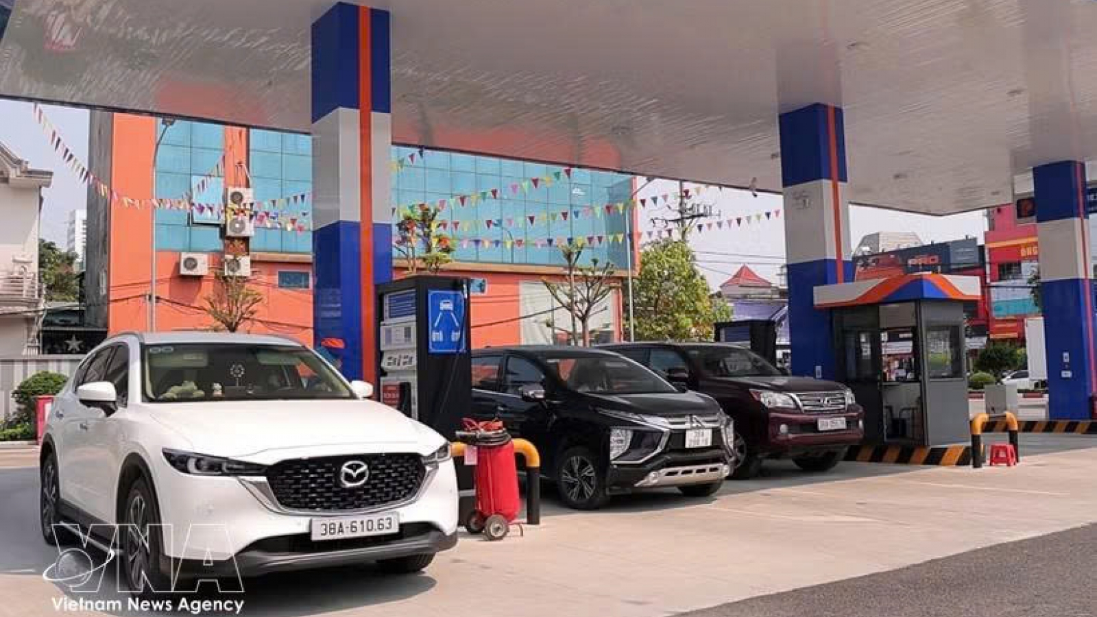Carmakers confirm compatibility with E10 fuel ahead of nationwide rollout