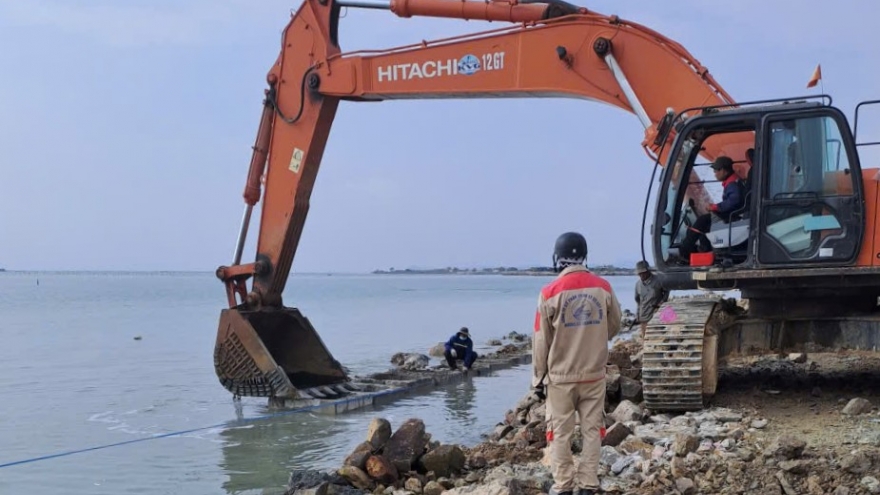Khánh Hòa tìm giải pháp tháo gỡ thiếu vật liệu cho các dự án đầu tư