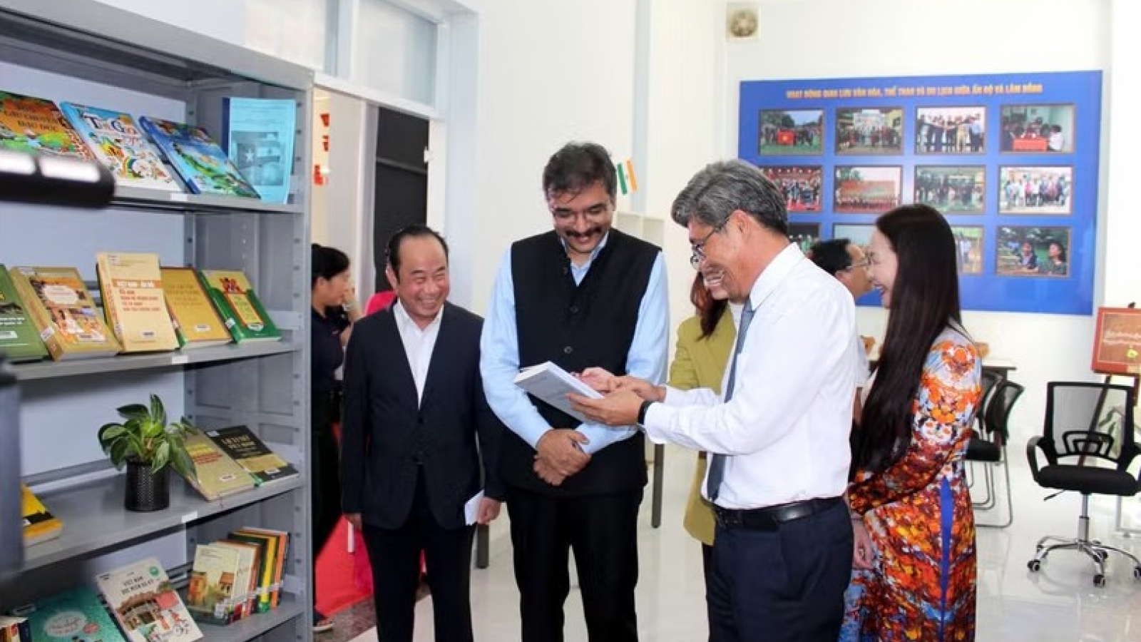 India, Vietnam expand exchanges through new cultural space