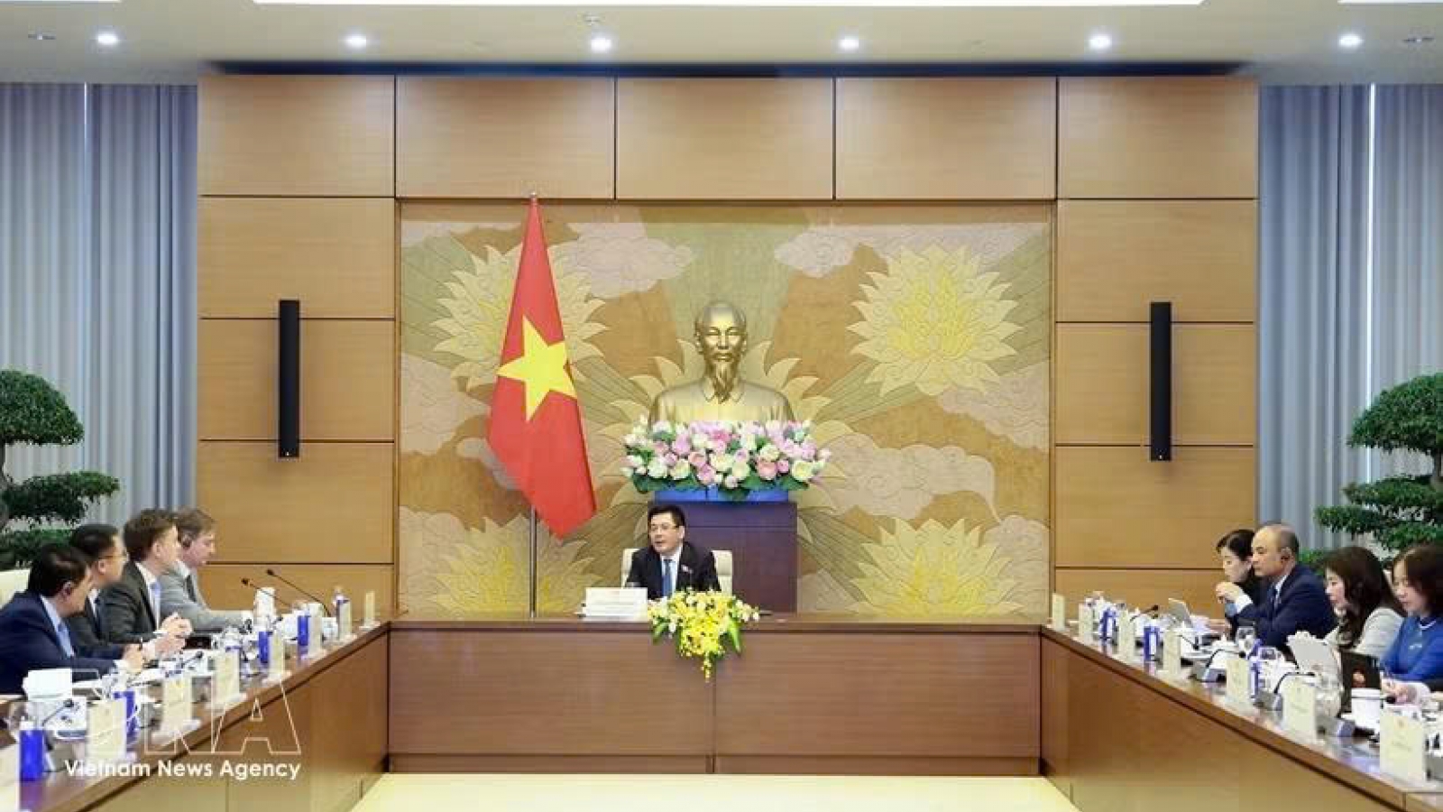 Vietnam, EU promote substantive, effective economic cooperation
