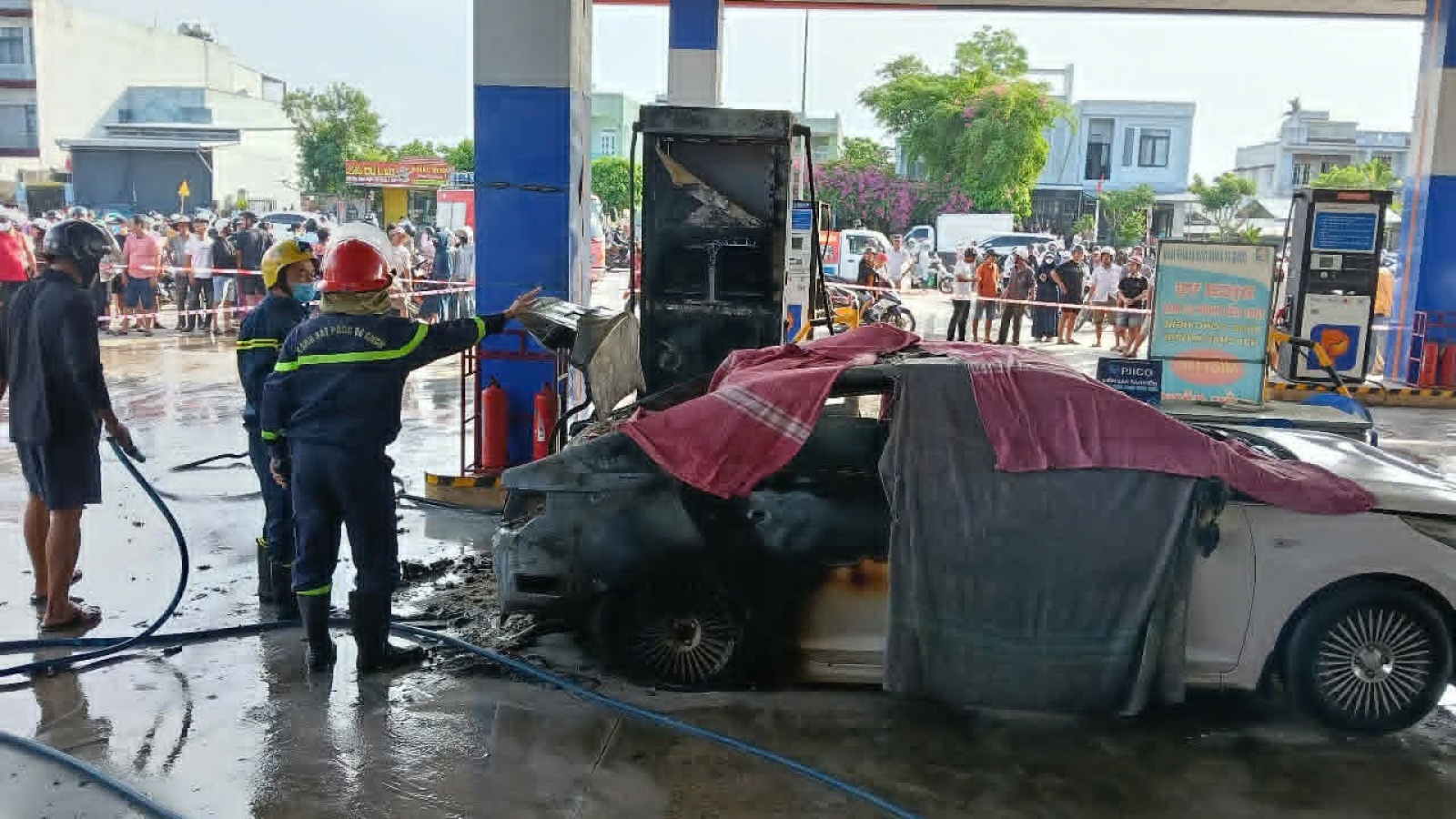 Nóng 24h ngày 5/5: Diễn biến mới vụ cháy ô tô ở cây xăng làm 2 người tử vong