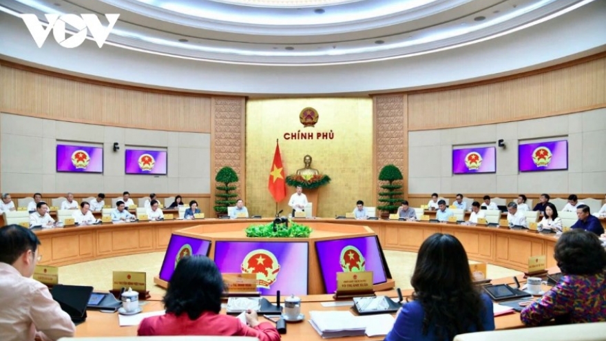 Government chief calls for coordinated measures to boost growth