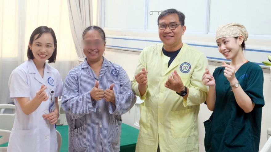 Philippine woman undergoes complex Graves’ disease surgery in Vietnam