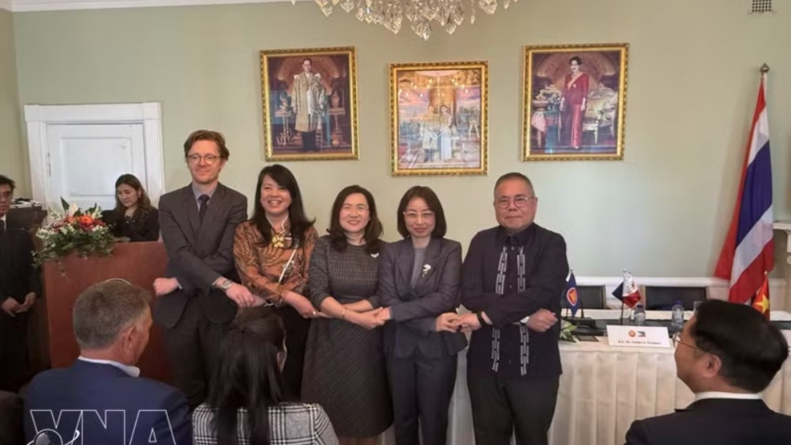 Vietnam assumes ASEAN Committee chairmanship in Copenhagen