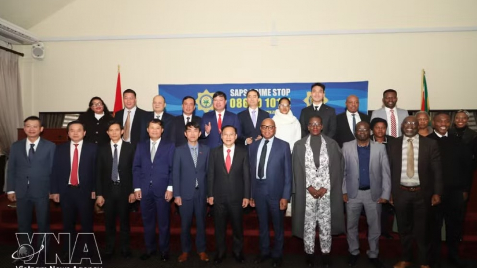 Public security ministry strengthens law enforcement cooperation with South Africa