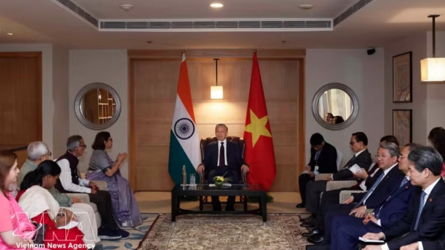 Top Vietnamese leader receives President of India-Vietnam Friendship Association