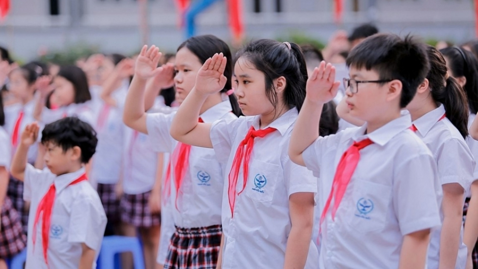 Trường chuyên là nơi đào tạo nhân tài, không phải vì số lượng visa du học