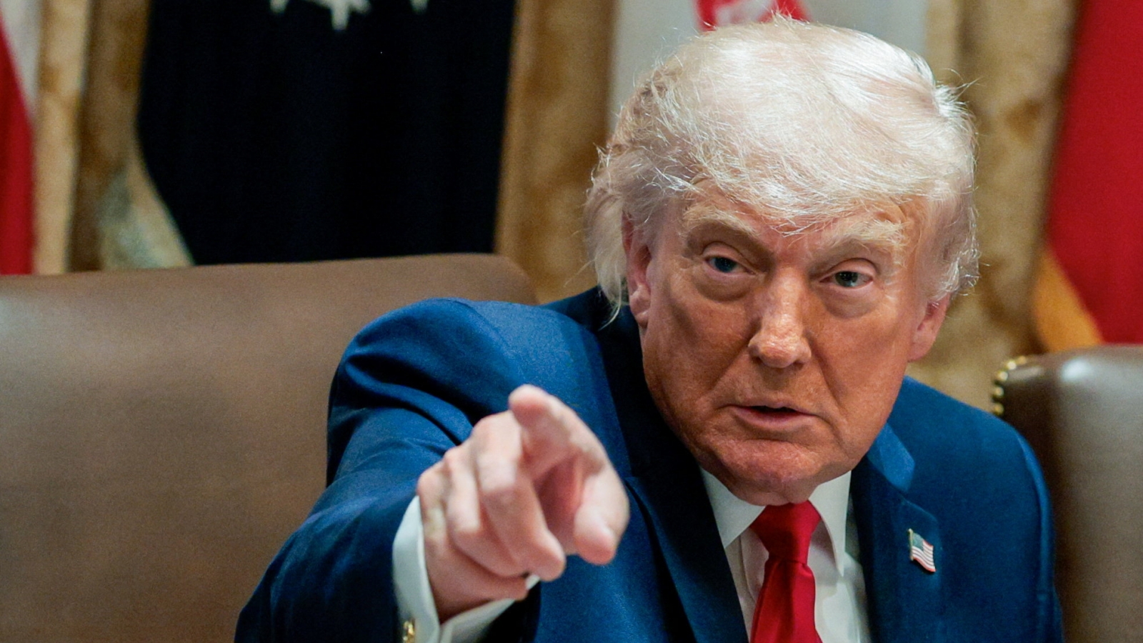Vì sao ông Trump đe dọa cứng rắn với Oman giữa lúc căng thẳng với Iran leo thang?