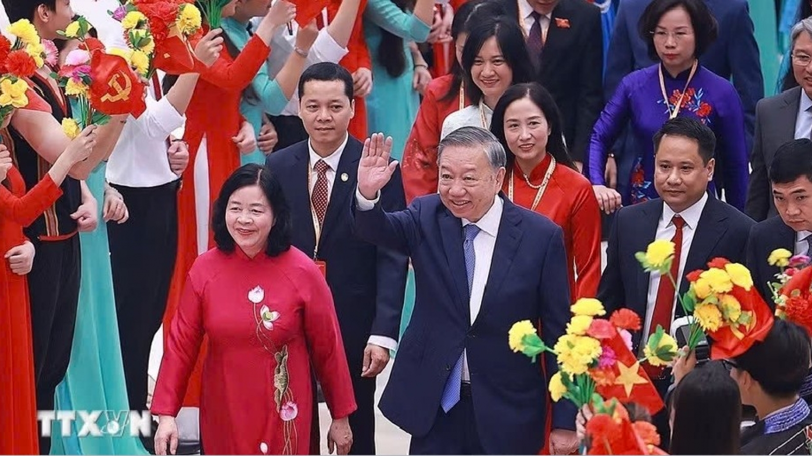 Party and State leaders attend 11th National Congress of Vietnam Fatherland Front