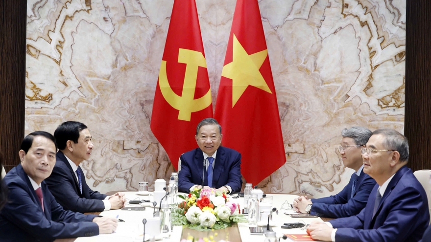 Vietnam seeks deeper fintech, innovation ties with Switzerland