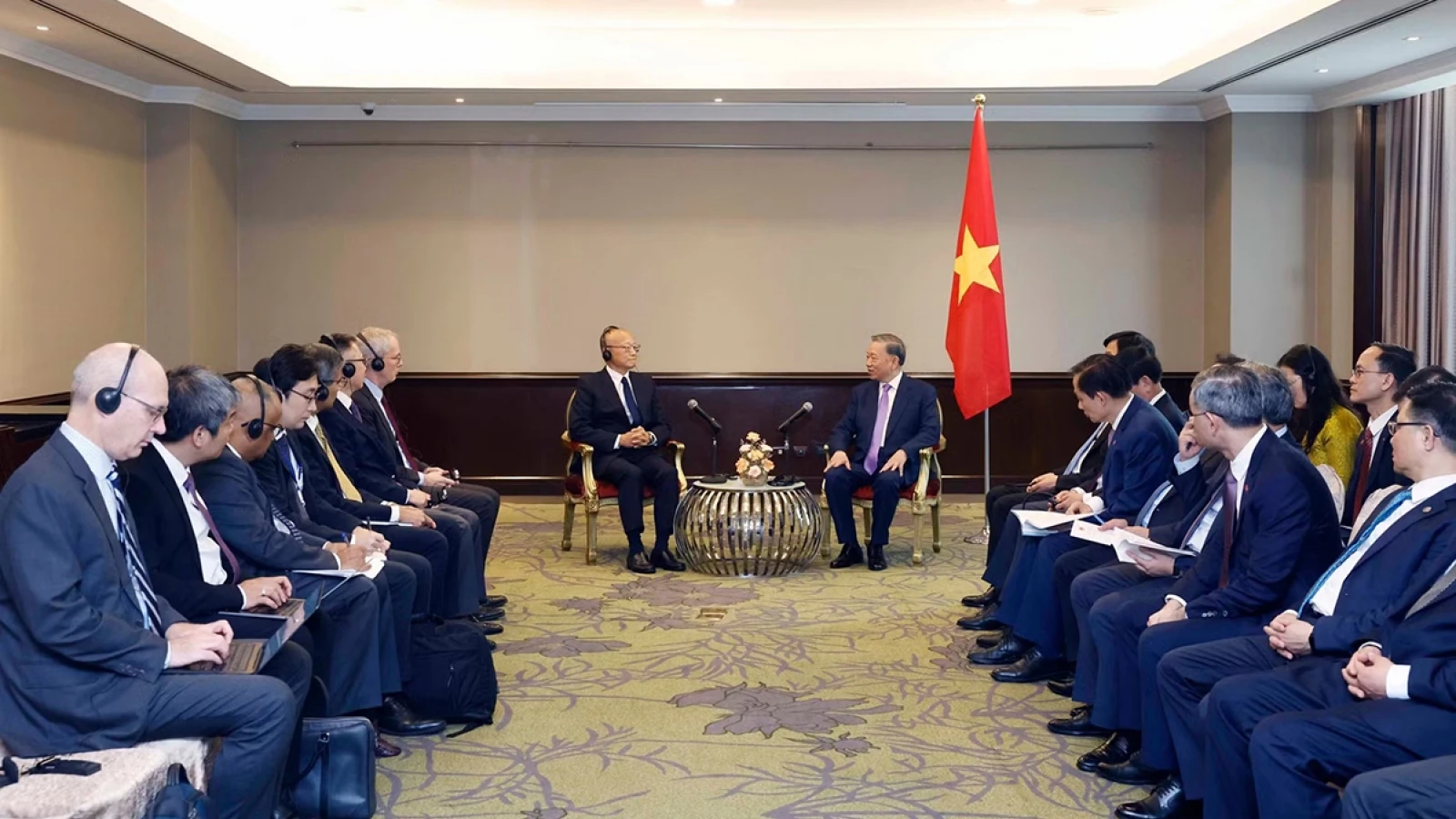 Vietnam seeks int’l cooperation in digital transformation, green energy, healthcar