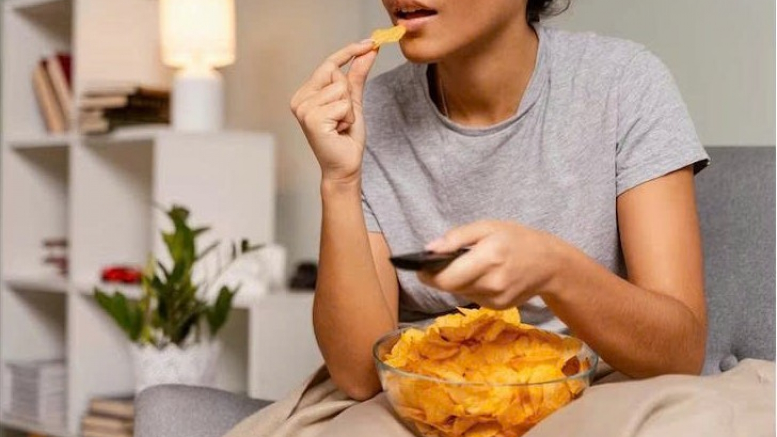 Muốn ăn vặt mà không tăng cân? Đừng bỏ qua 6 mẹo đơn giản này