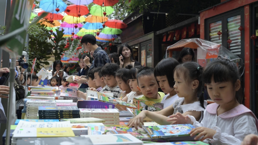 Hà Nội khởi động “Gia đình đọc sách”: Đánh thức văn hóa đọc ở mỗi nhà