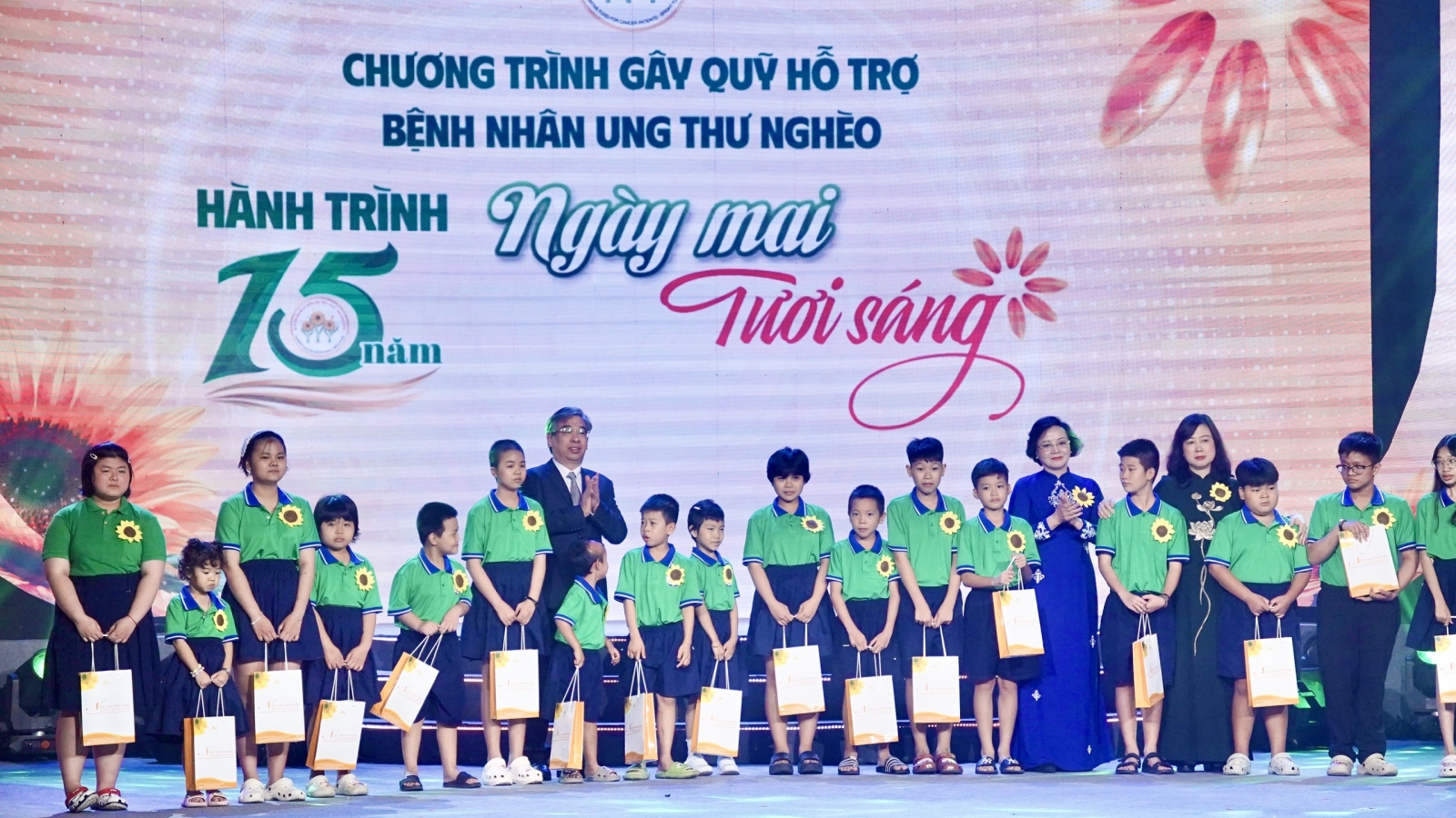 Phó Thủ tướng Phạm Thị Thanh Trà kêu gọi chung tay hỗ trợ bệnh nhân ung thư nghèo