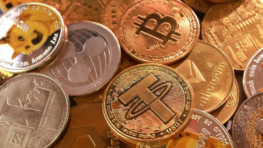 Ba Lan thông qua luật về tiền điện tử giữa bê bối lừa đảo hàng triệu USD
