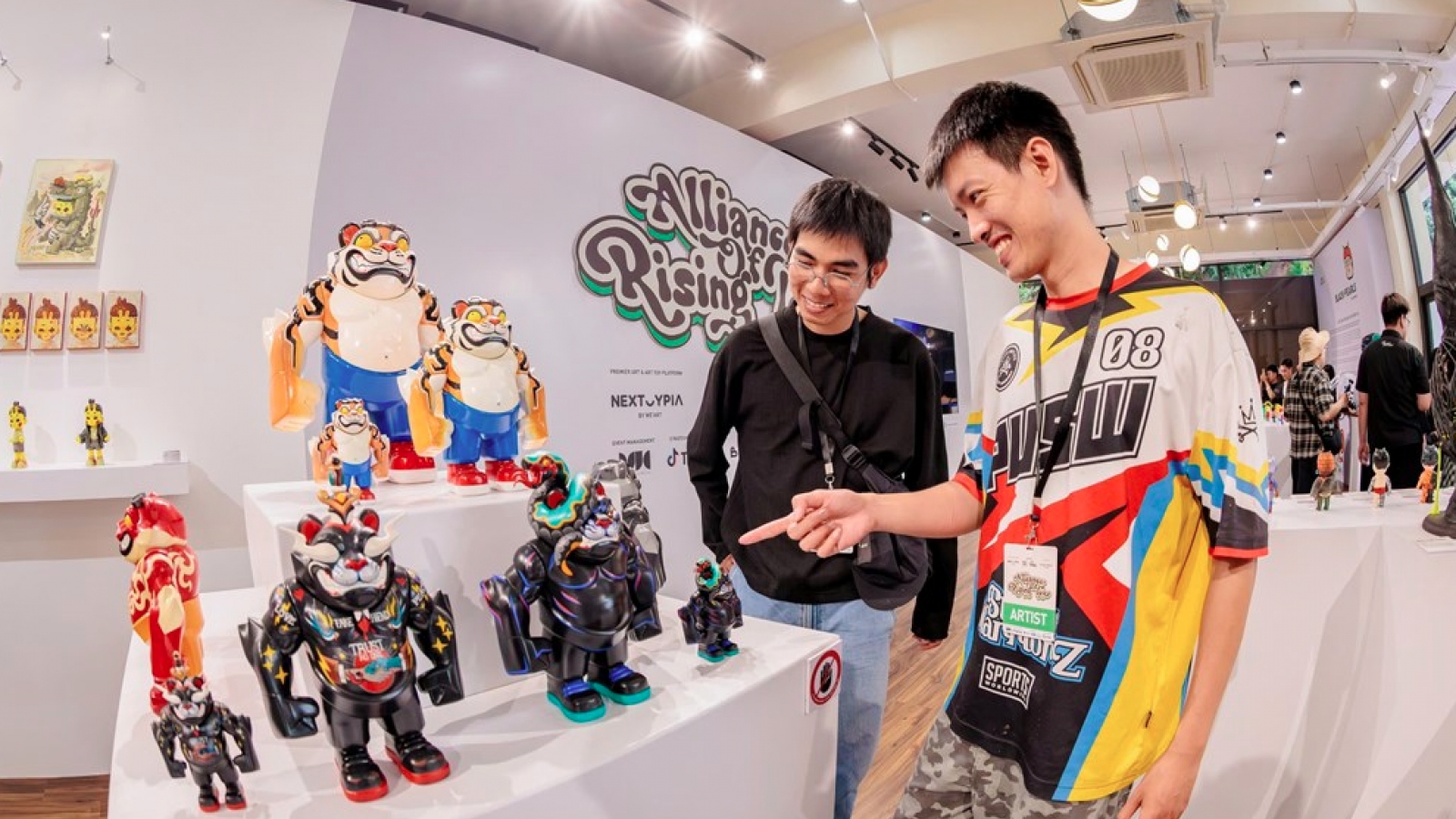 A.R.T SHOW gathers more than 50 Asian Art Toys artists in Ho Chi Minh City