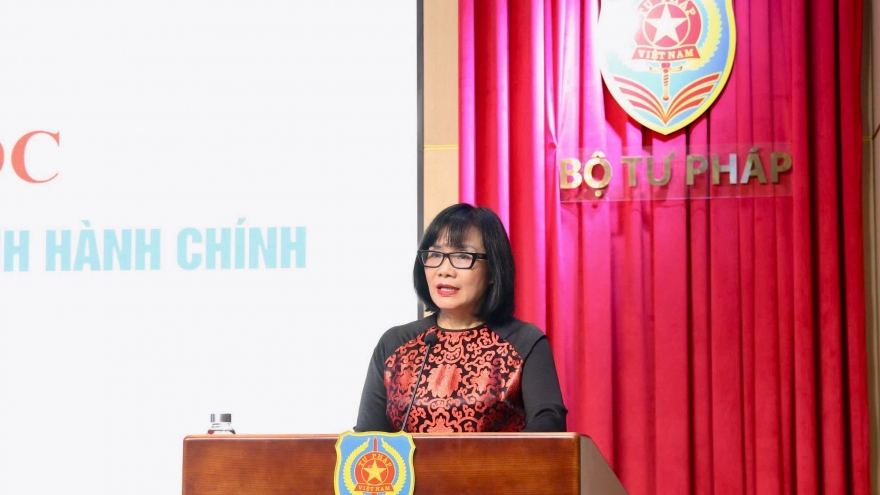 Hoàn thiện pháp luật về ban hành quyết định hành chính