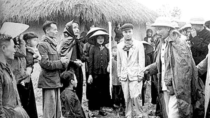 Mừng sinh nhật Bác: Gần dân hơn với chính quyền 2 cấp