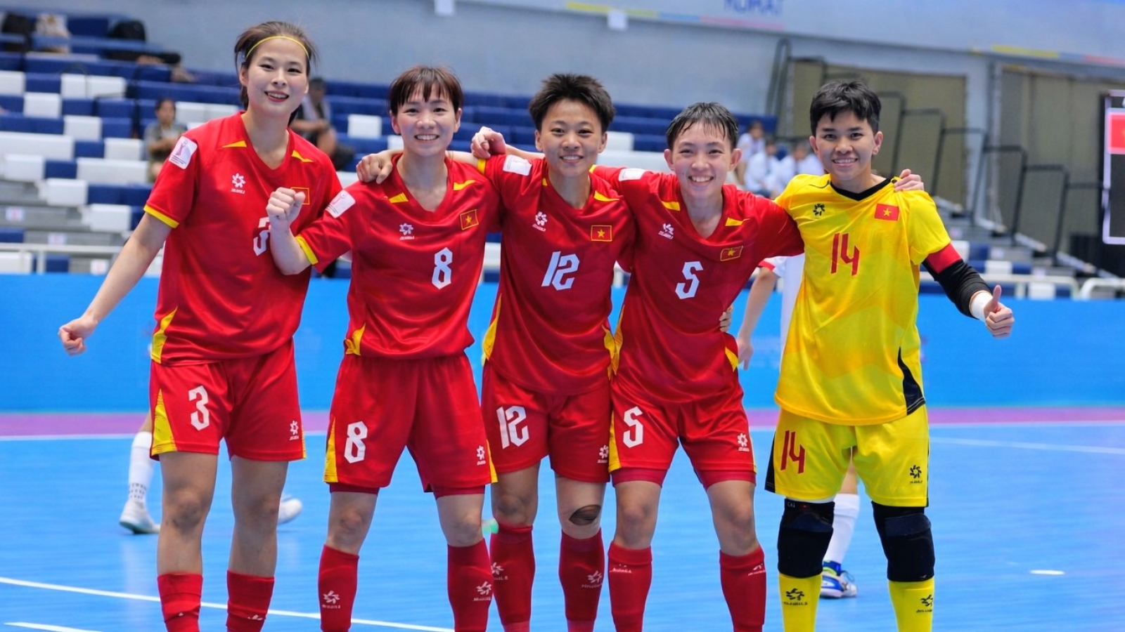 Bảng xếp hạng FIFA mới nhất: Việt Nam áp sát top 10 thế giới