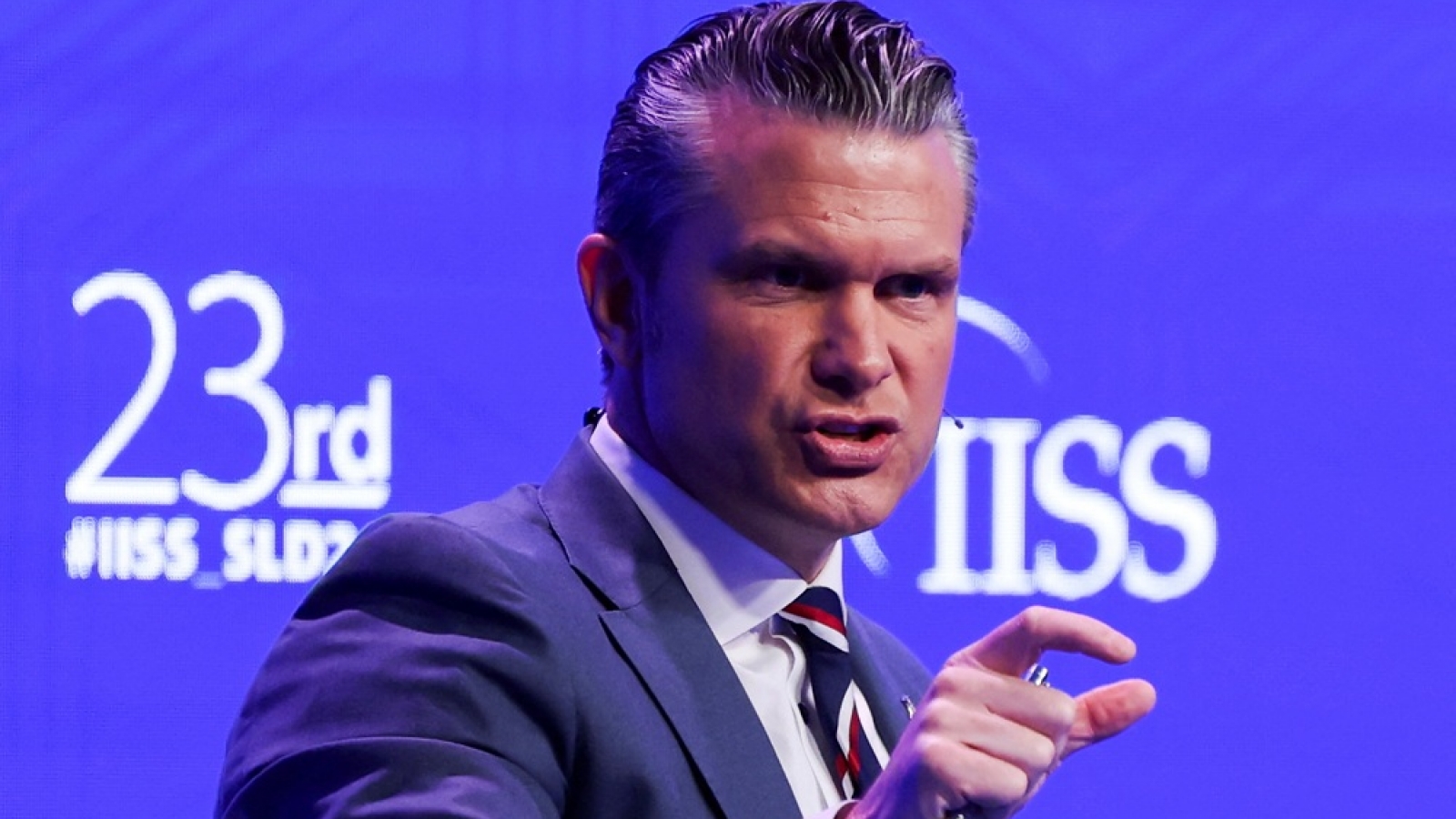 Bộ trưởng Pete Hegseth: Mỹ sẵn sàng tấn công Iran nếu đàm phán đổ vỡ