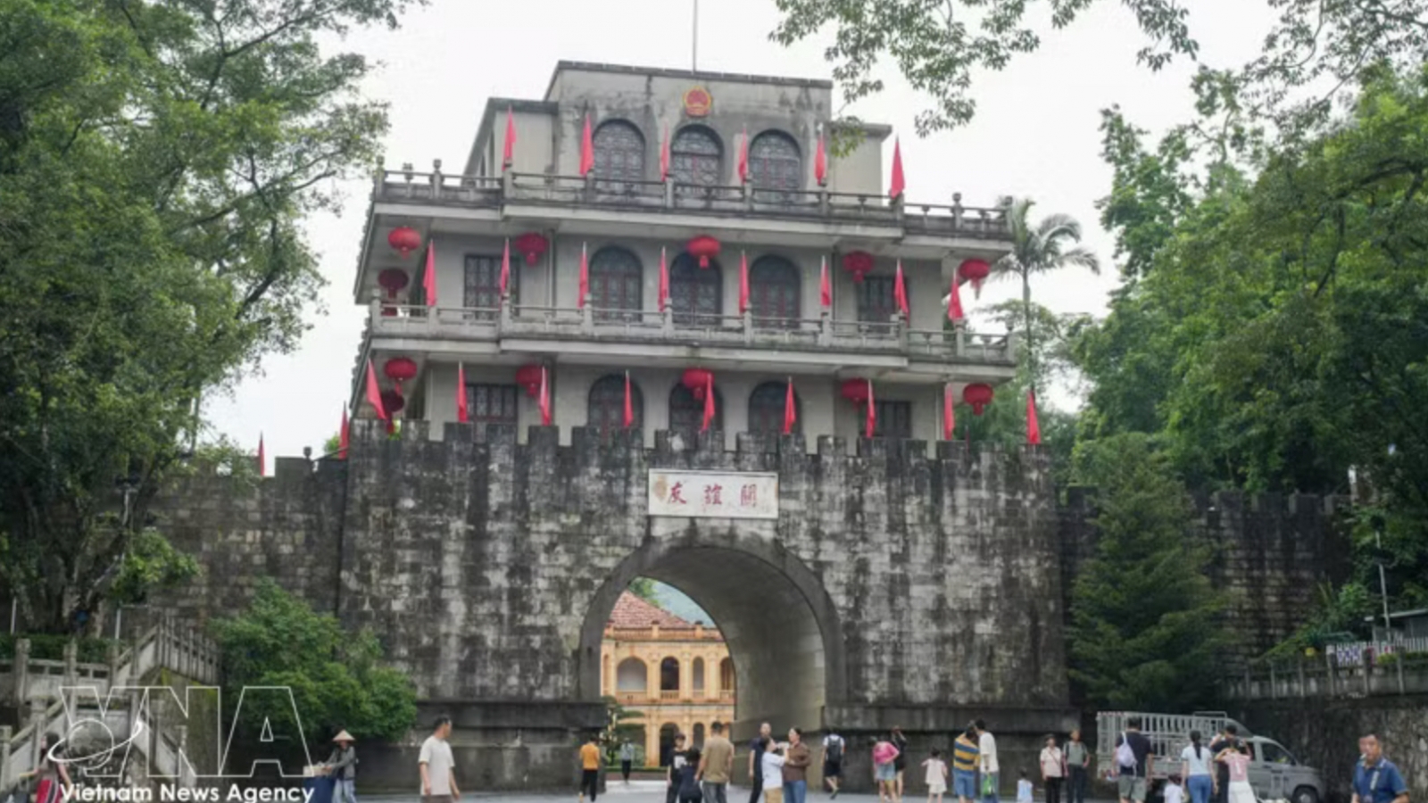 Vietnam, China seek stronger tourism links through cultural exchange